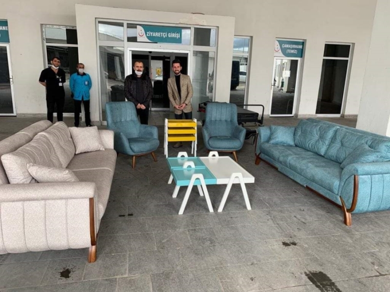 AKSARAY’DA SAĞLIK ÇALIŞANLARINA BİR DESTEKTE AYYILDIZ MOBİLYA’DAN 