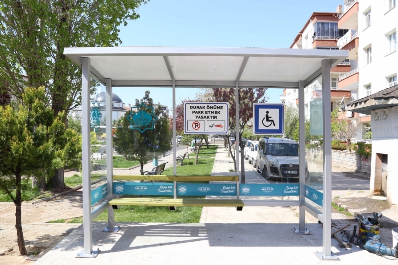Aksarayda Otobüs Durakları Yenileniyor