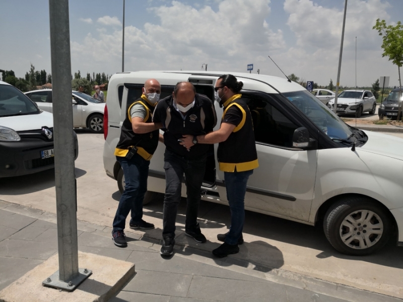 Bekçiyi ezen, polisin ayağını kıran alkollü sürücü adliyede