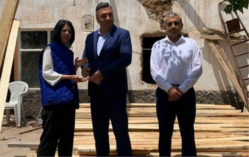 YARDIMA MUHTAÇ  AİLENİN İHTİYACINA AKSARAY VALİLİĞİ VE HAYRA DOĞRU DERNEĞİ DUYARSIZ KALMADI
