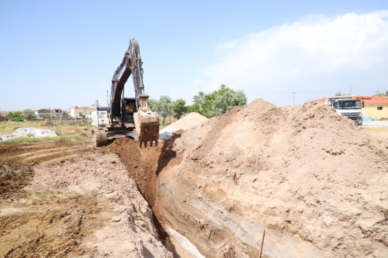 Aksaray Belediyesi şehir genelinde altyapıya yönelik çalışmalarını hız kesmeden sürdürüyor