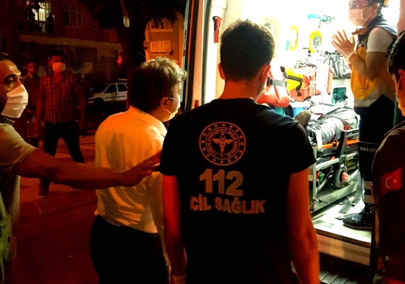 Yaralı sürücüye ilk müdahaleyi Vali Hamza Aydoğdu yaptı