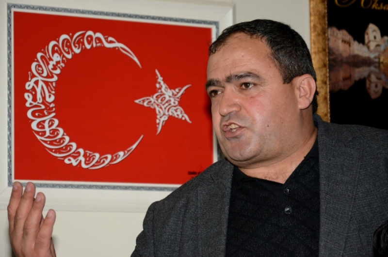 Aksaray’da pancarı hasat eden çiftçiler şimdi açıklanacak pancar fiyatını bekliyor.