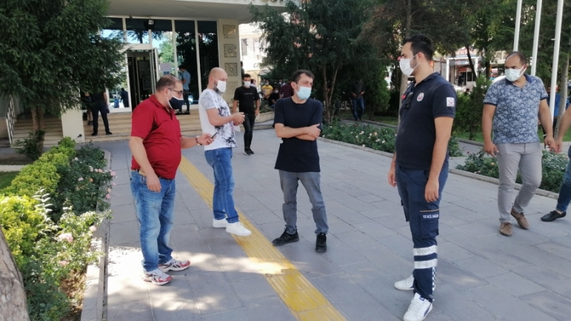 Karantinayı delen ve riskli vatandaşlar toplanarak karantinaya alınıyor
