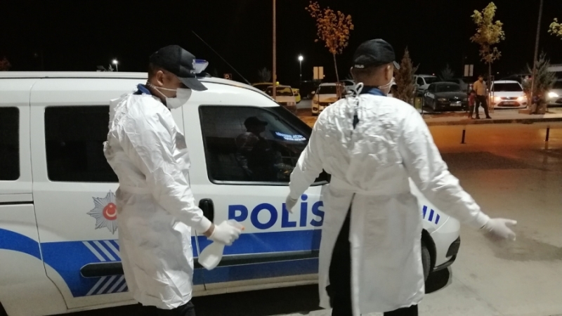 Hem covidli hem de alkollü sürücü polisten kaçtı