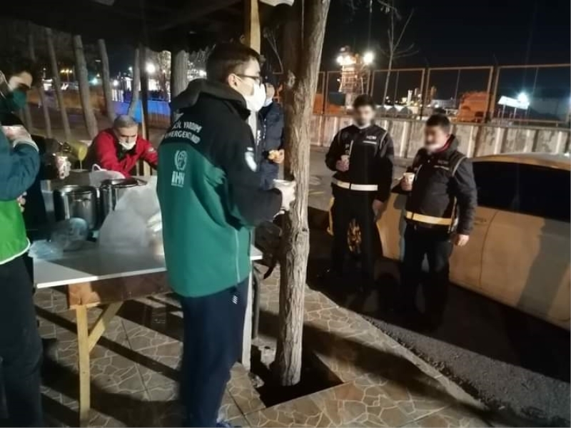 İHH GÖNÜLLÜLERİNDEN İKRAM