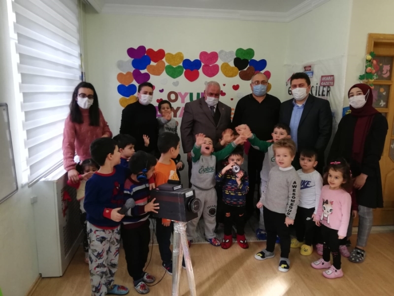 GAZETECİLER, MİNİK ÖĞRENCİLERLE BULUŞTU