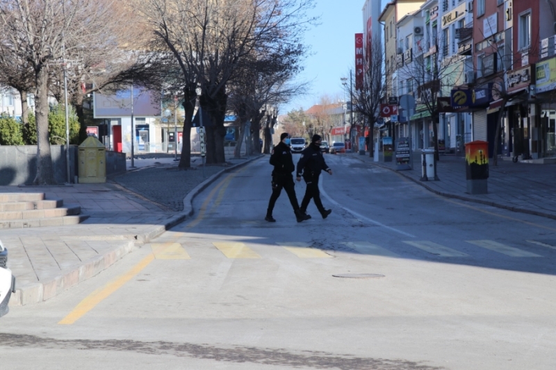 Aksaray sokakları yine sessizliğe büründü.