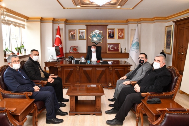 Dinçer Kamu yararını gözeten her türlü projeye destek vermeye hazır olduklarını söyledi
