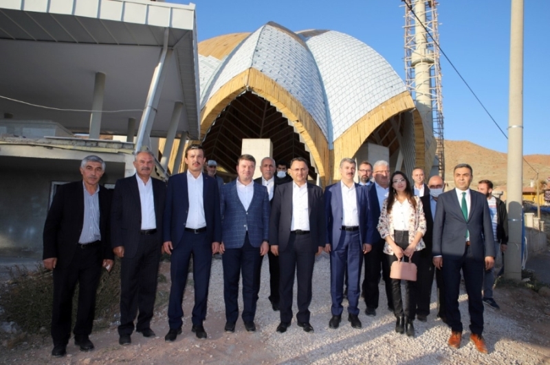 Ak Parti Genel Merkez Yerel Yönetimler Başkan Yardımcısı Mahmut Kaçar Belediye Projelerini İnceledi