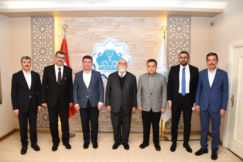 MİLLİ EĞİTİM ESKİ BAKANI PROF. DR. NABİ AVCI “BELEDİYE BAŞKANIMIZI AKSARAY’A KAZANDIRDIĞI PROJELERDEN DOLAYI TEBRİK EDİYORUZ”