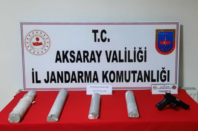 Aksaray’da saf alüminyum maddesi  satmaya çalışan 1 kişi suçüstü yakalandı