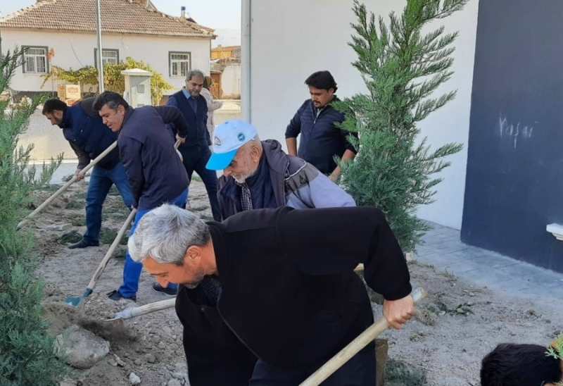 AKÇED gönüllüleri tarafından fidan dikimi yapıldı.