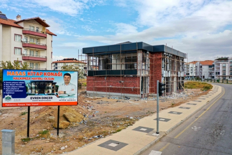 Hasas Kitap Konağında İnşaat Çalışmaları Büyük Ölçüde Tamamlandı