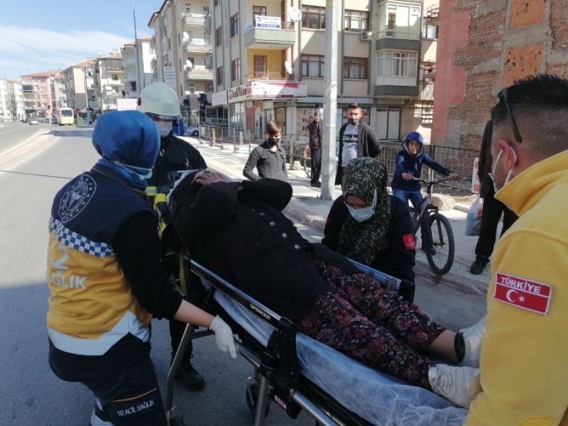 İstediği parayı alamayınca eşini darp etti