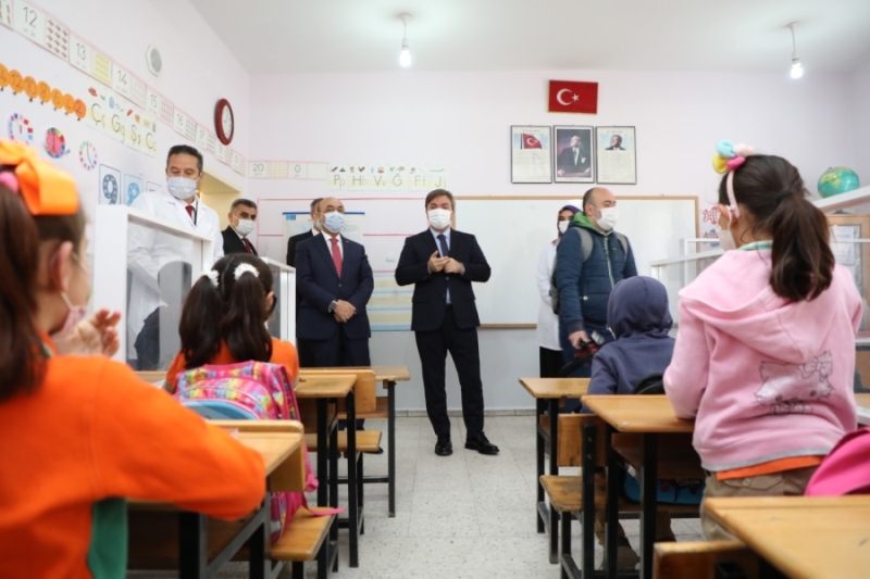 Yüz yüze eğitim kademeli olarak başladı