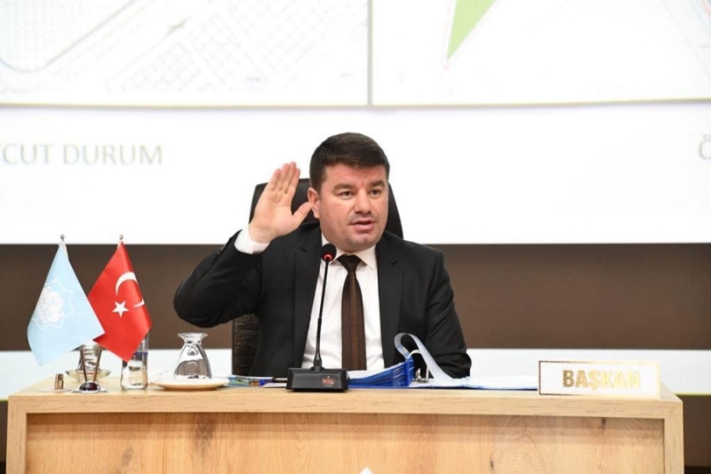 BAŞKAN DİNÇER’DEN ESNAFA KİRA İNDİRİM MÜJDESİ