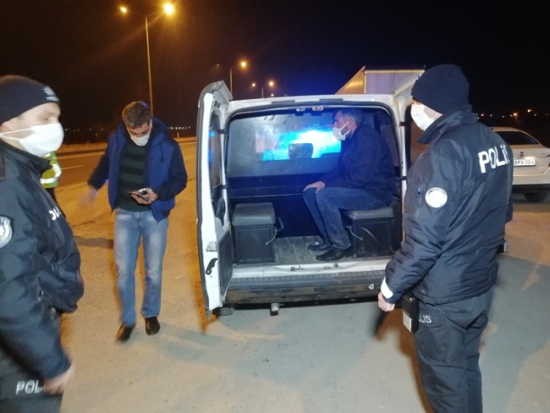 TIR şoförlerinin yol vermeme kavgası kanlı bitti