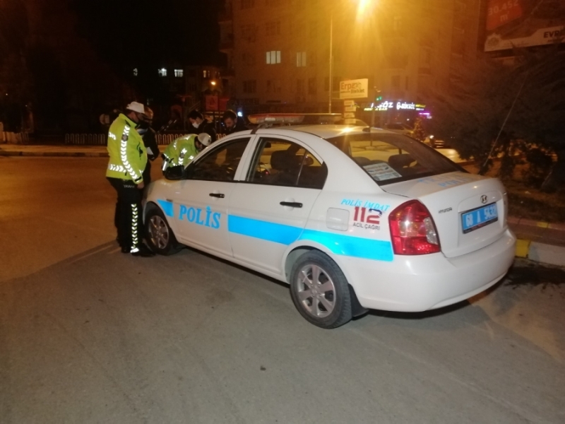 Alkollü sürücüye bin 339 TL cezai kesildi. 