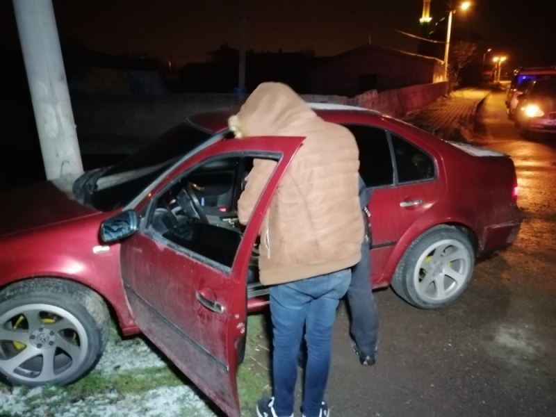 Polisin Dur İhtarına Uymayan Genç Yakalandı 