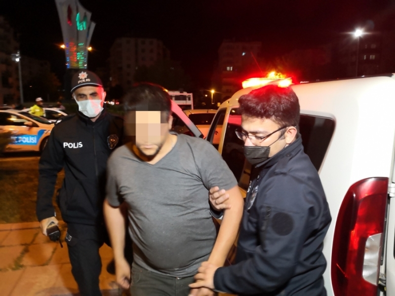 Sokağa çıkma kısıtlamasına uymayan vatandaşa cezai işlem yapıldı
