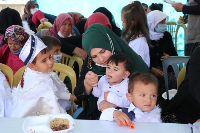 Sünnetler valilikten, harçlıklar validen