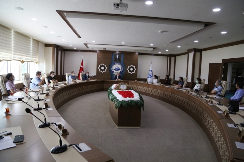 UYGULAMA VE ARAŞTIRMA MERKEZLERİNİN ÇALIŞMALARI GÖRÜŞÜLDÜ