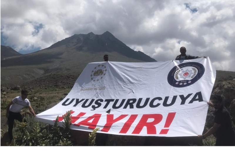 Uyuşturucu ile Mücadele Günü Sebebi ile Hasandağı Zirve Tırmanışı yapıldı