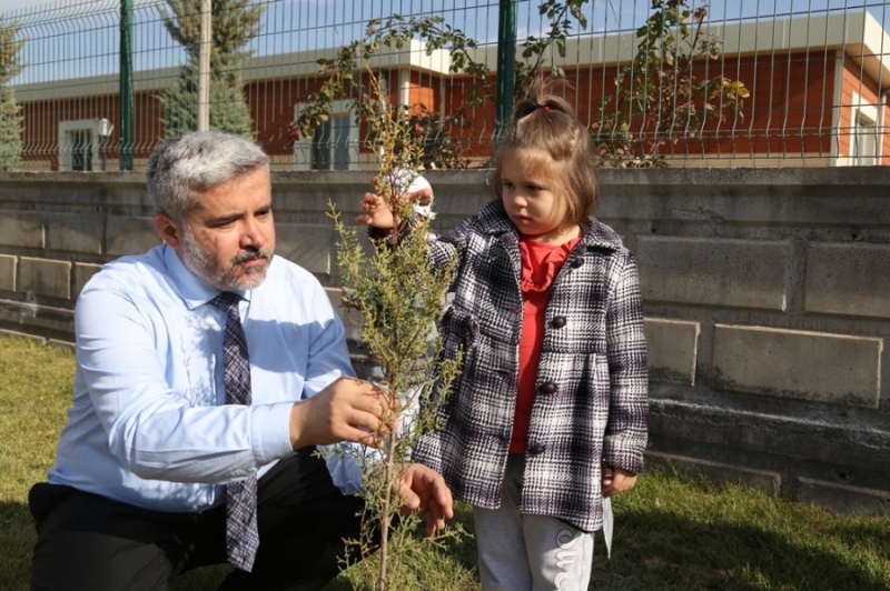 ÇEVRECİ ÇALIŞMALARI İSTİKRARLI ŞEKİLDE SÜRDÜRÜYORUZ