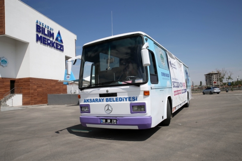 SOSYAL MAĞAZA OTOBÜSÜ YOLA ÇIKTI 