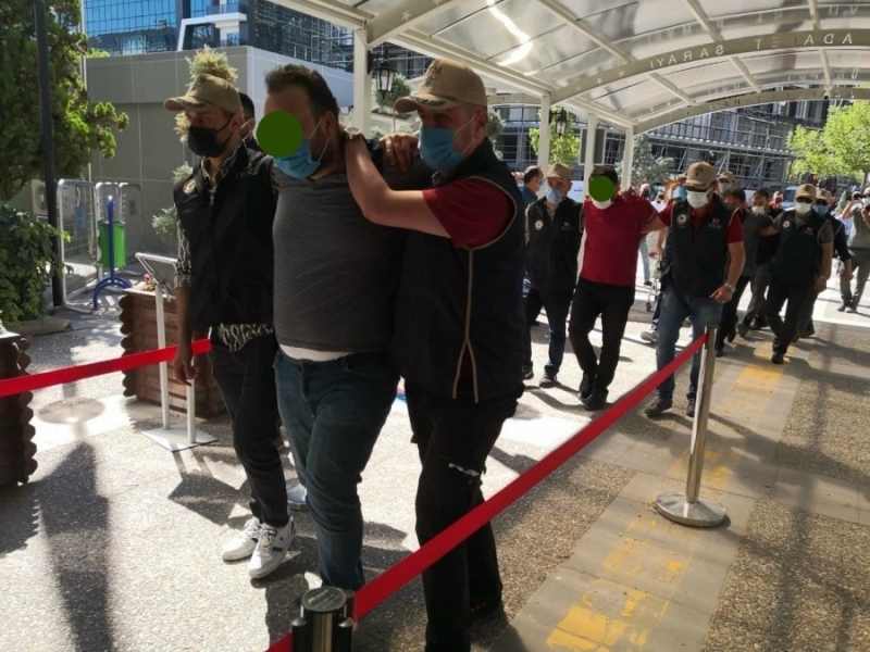 FETÖ/PDY operasyonunda 5 tutuklama
