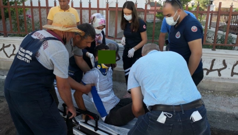 İş makinesinden düşen işçi yaralandı