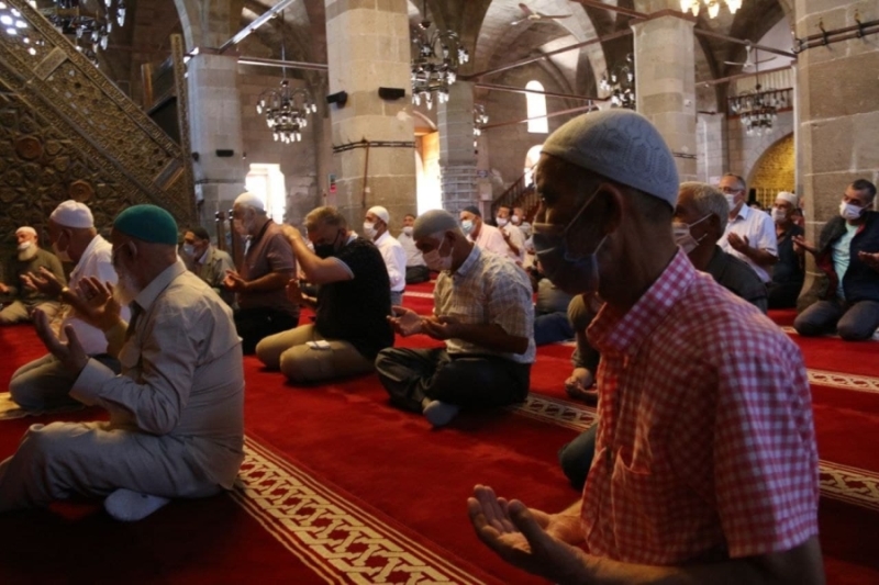 Aksaray’da şehitleri anma programı