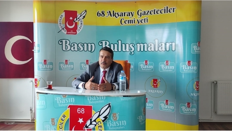Bu şehre sevdalı bir bürokrat M  E  T  İ  N    A  L  P  E  R  