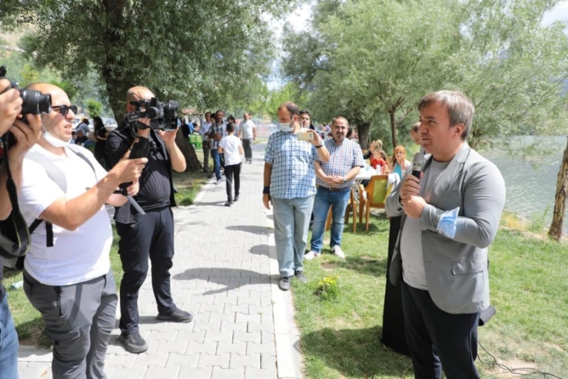Pandemi normalleşmesinde sağlık çalışanları moral pikniğinde bir araya geldi