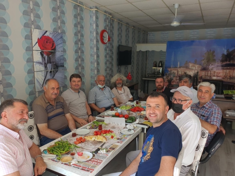 BAŞKAN DİNÇER HALKLA İÇ İÇE OLMAYA DEVAM EDİYOR
