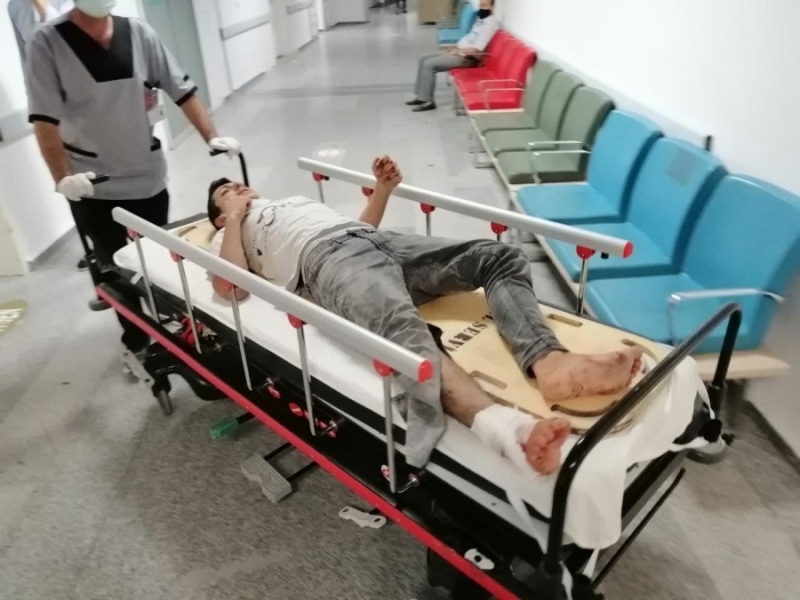 Aksaray Adana karayolunda meydana gelen kazada 3 kişi yaralandı