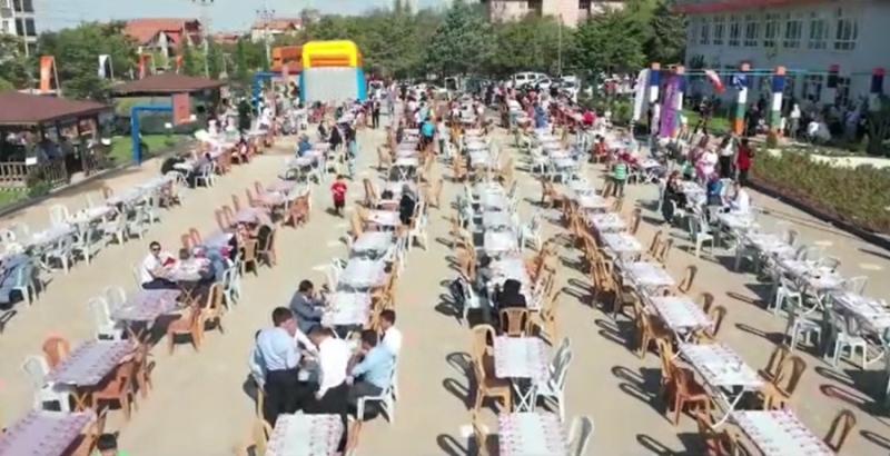 AKSARAY İSABET OKULLARI 1000 KİŞİYE KAHVALTI VEREREK 2021 2022 EĞİTİM VE ÖĞRETİM YILINA MERHABA DEDİ