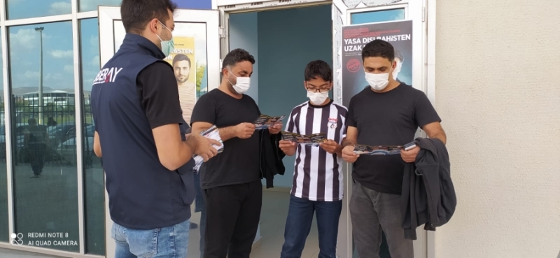 Siber olaylarının önlenmesi amacıyla  stad kapılarına ve koridorlar