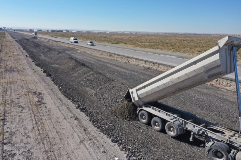BAŞKAN DİNÇER, OSB YOLU GENİŞLETME ÇALIŞMALARINI YERİNDE İNCELEDİ
