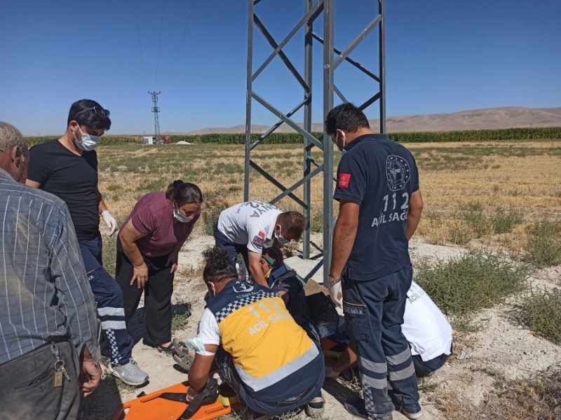 Aksaray Konya Karayolunda Meydana Gelen Kazada 2 Kişi Yaralandı