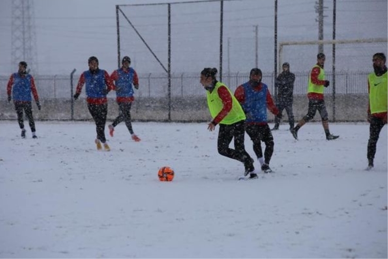 Aksarayspor Orduspor hazırlıklarını sürdürüyor 