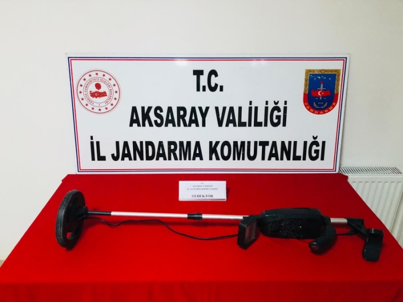 Aksaray Jandarması Üç Defineciyi Suç Üstü Yakaladı