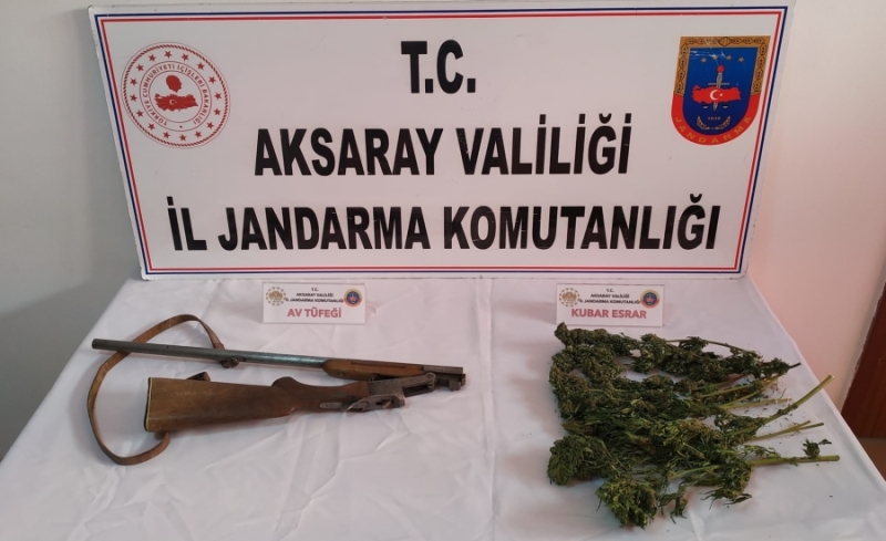 Uyuşturucu Ticareti yaptığı tespit edilen  bir şahsın evinde uyuşturucu maddesi ve ruhsatsız silah yakalandı