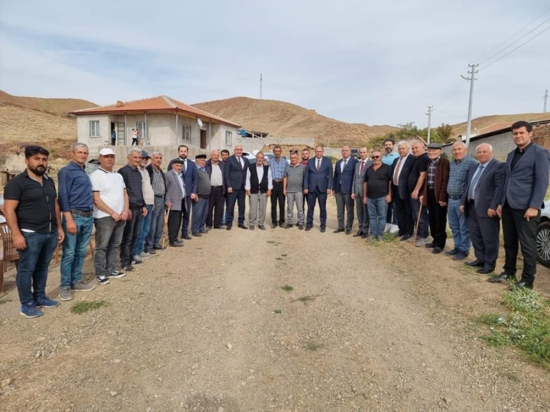 MHP HEYETİ KÖYLERİ ZİYARET ETTİ;