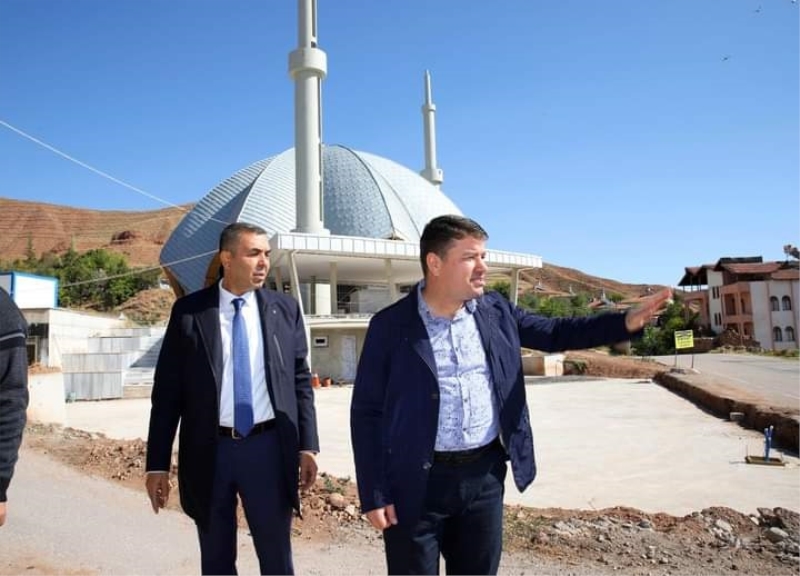 Belediye başkanı Dr. Evren dinçer yapımı devam eden bedir muhtar cami ve külliyesini yerinde inceledi