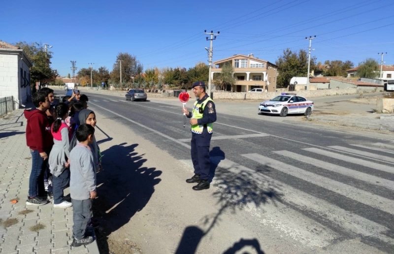Aksaray da yaya önceliği uygulaması yapıldı