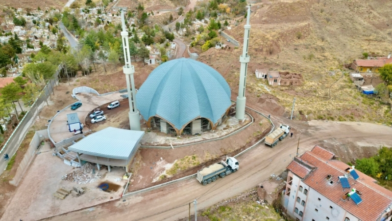 Bedir Muhtar Cami Ve Külliyesinin Yolları Yenileniyor