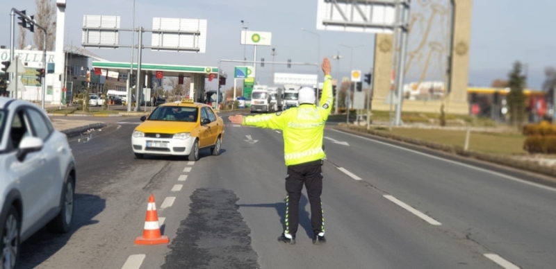 Aksaray Polisi Her Alanda Denetimlerini Sıklaştırdı