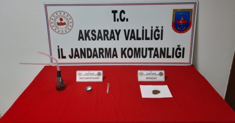 Aksaray Merkezde Jandarma Uyuşturucu Taciri 3 Kişiyi Yakaladı